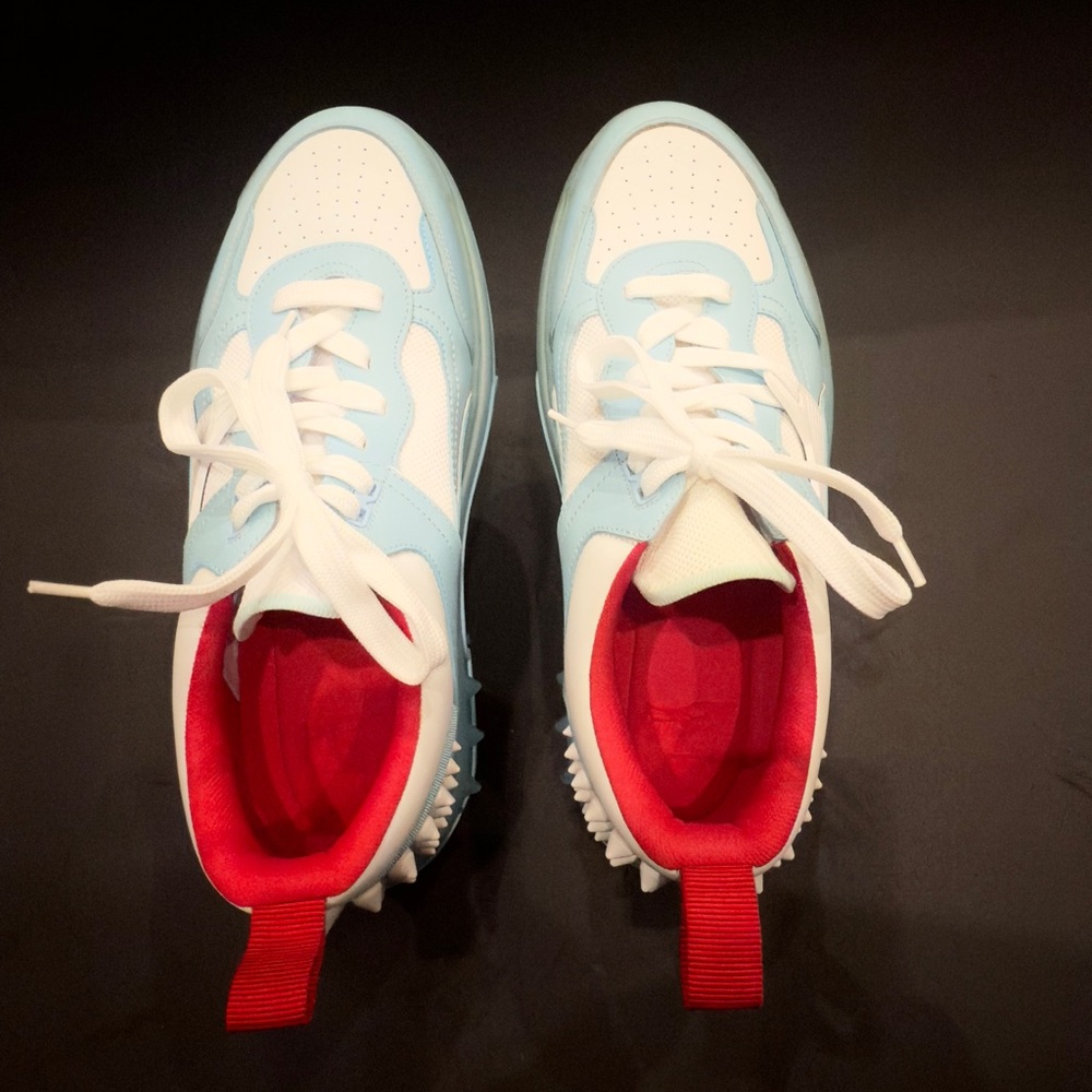 Christian Louboutin
ASTROLOUBI FLAT
Color: mineral blue/white - Picture 4 of 5